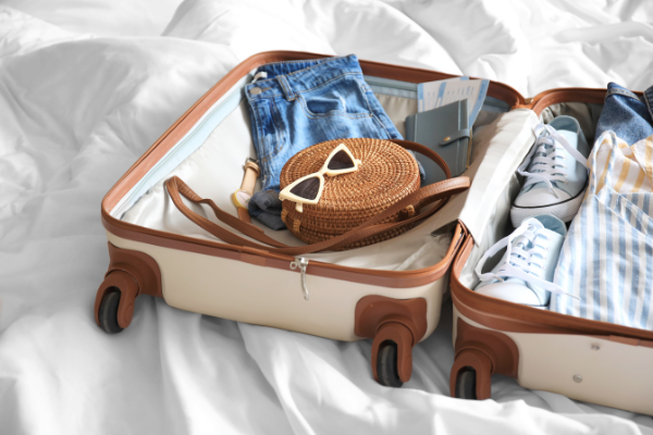 5 Things to Pack for Vacation (& 3 to Leave at Home!)